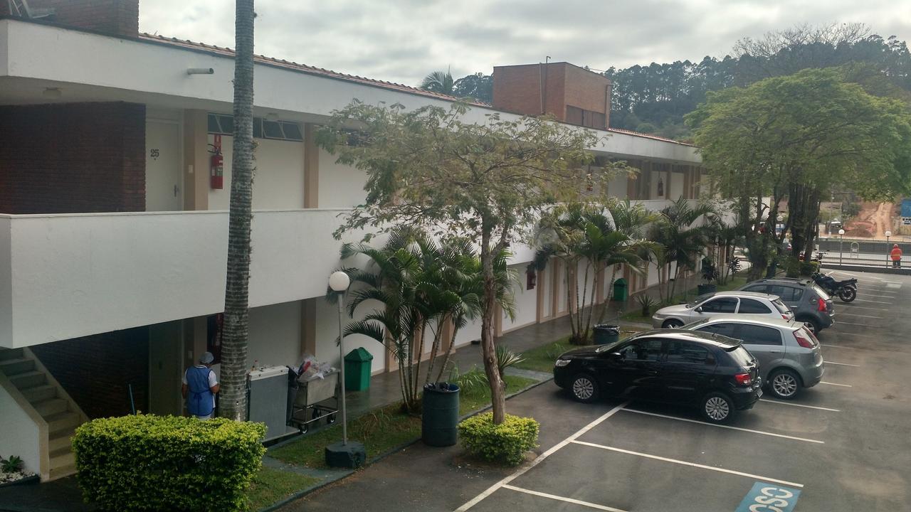 Hotel Lago Azul Louveira